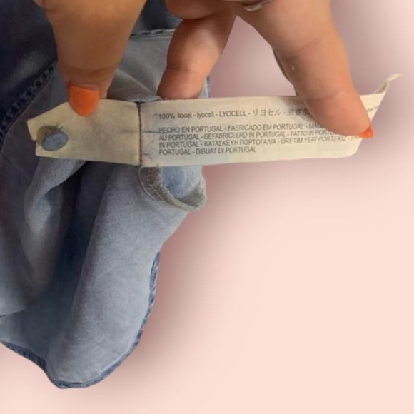 Zara Chambray Denim Flutter Sleeve Button Up V-Neck  Blouse, Size XL - Picture 4 of 6